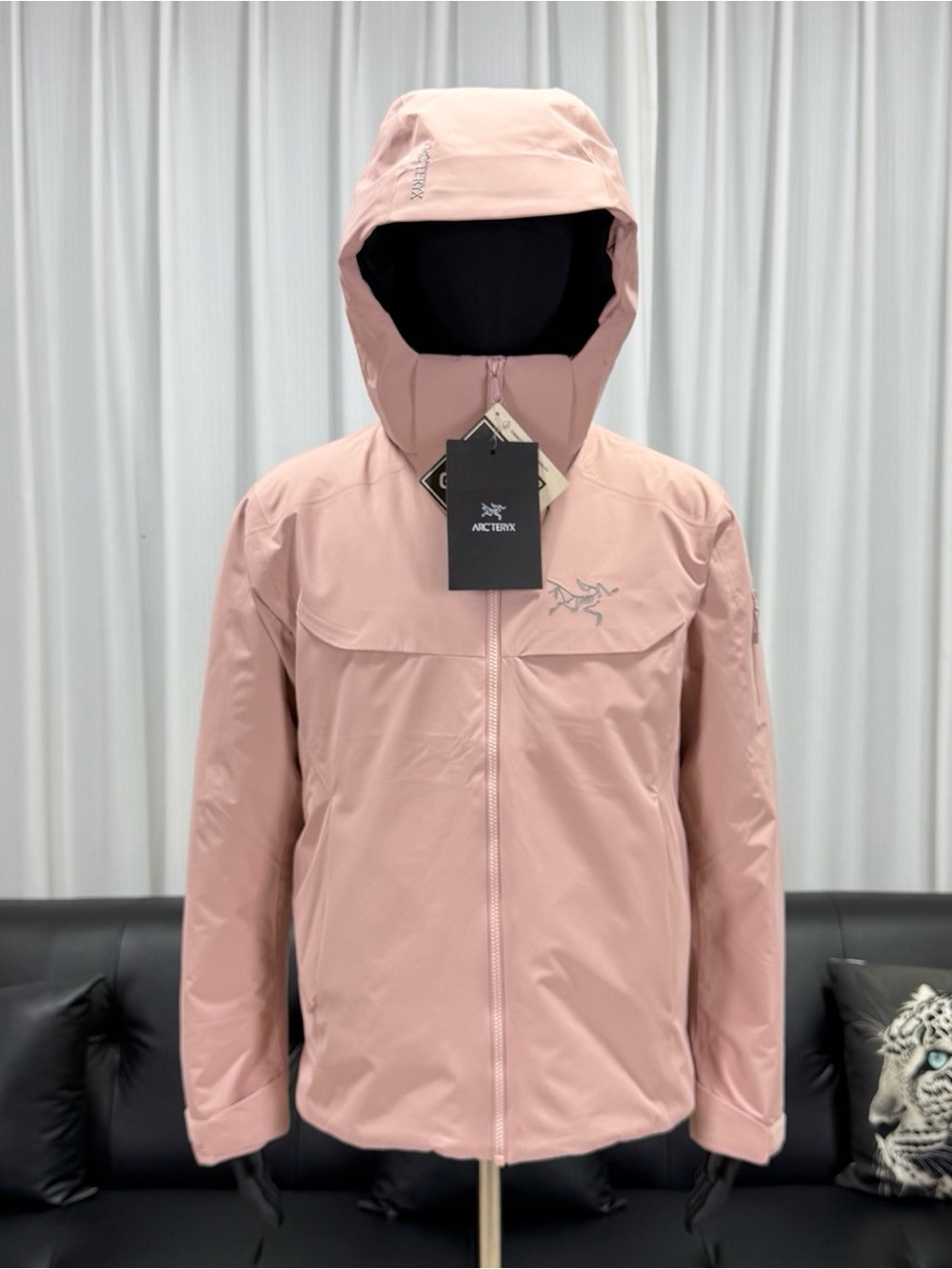 Arc'teryx Women's Dusty Pink Ski & Snow Jacket with Hood